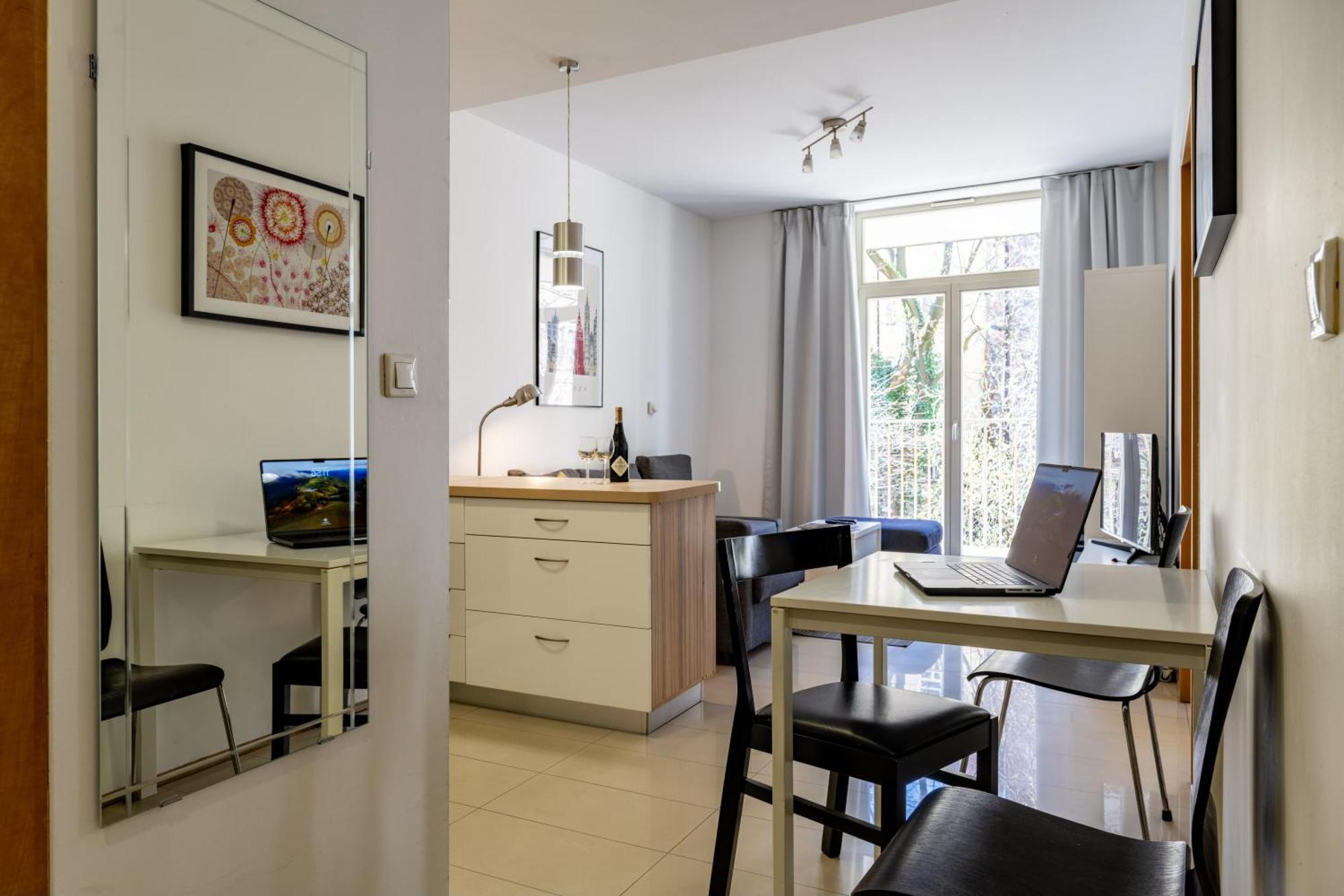 Yourplace Biskupia Old Town Apartments Krakow Ngoại thất bức ảnh