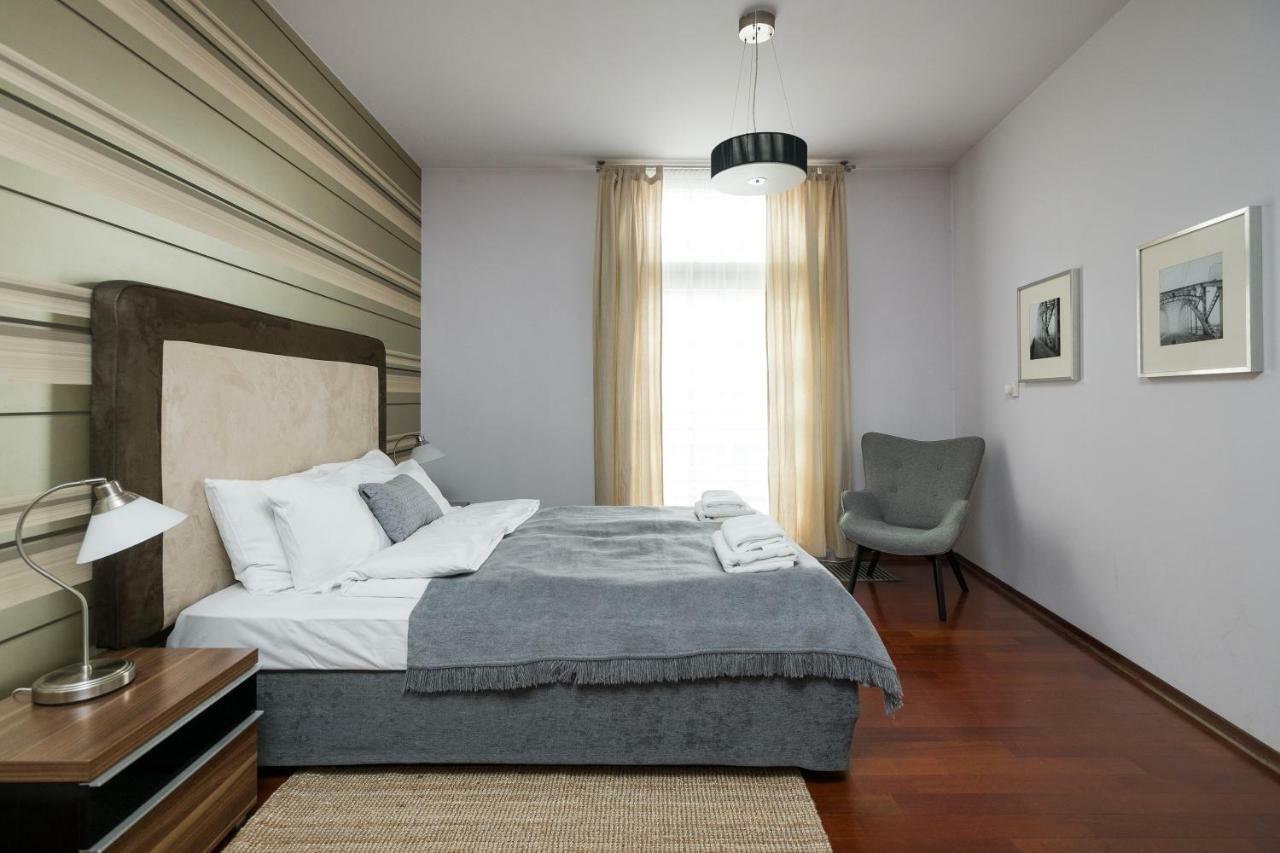 Yourplace Biskupia Old Town Apartments Krakow Ngoại thất bức ảnh